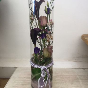 Blumendekoration in Vase 